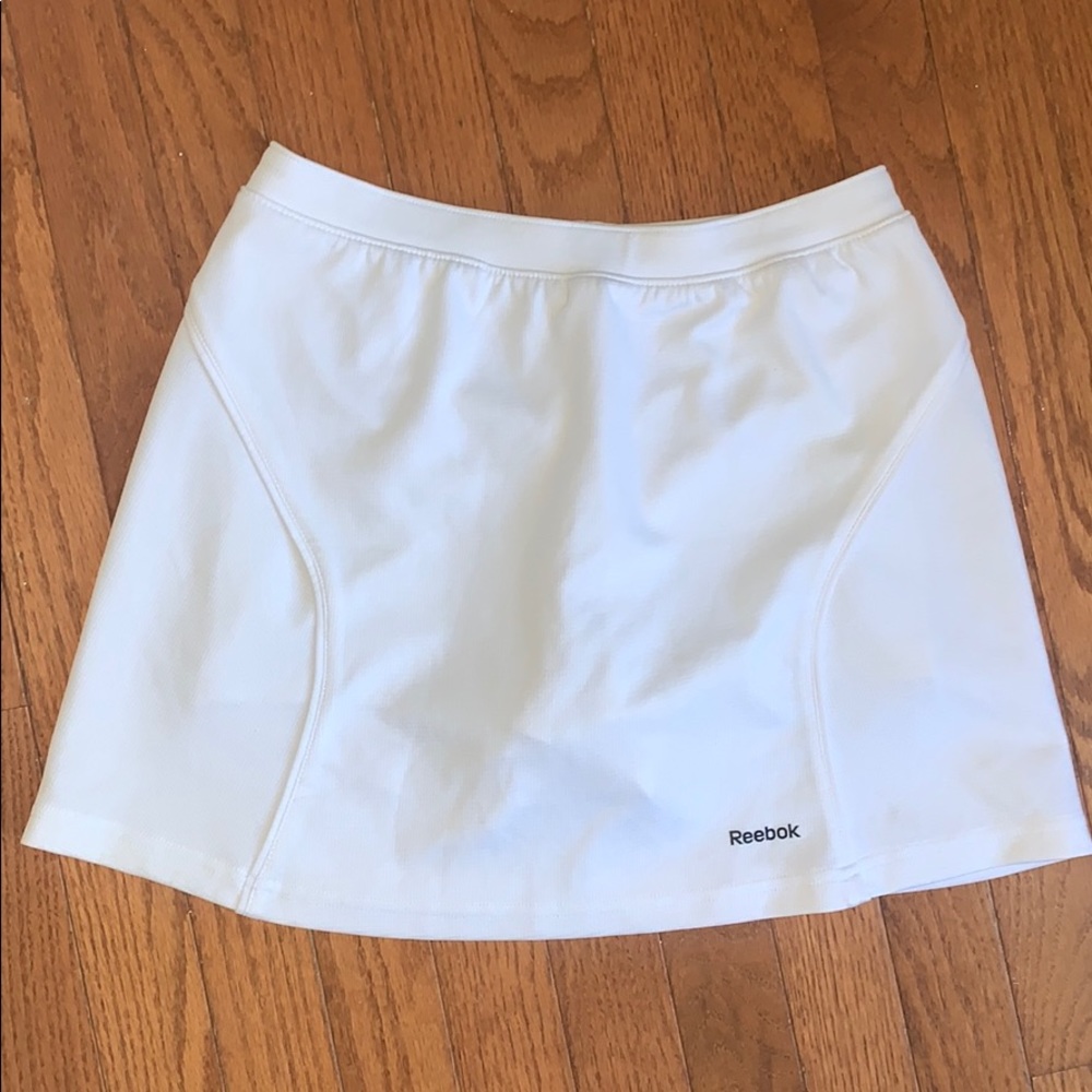 Athletic skirt
